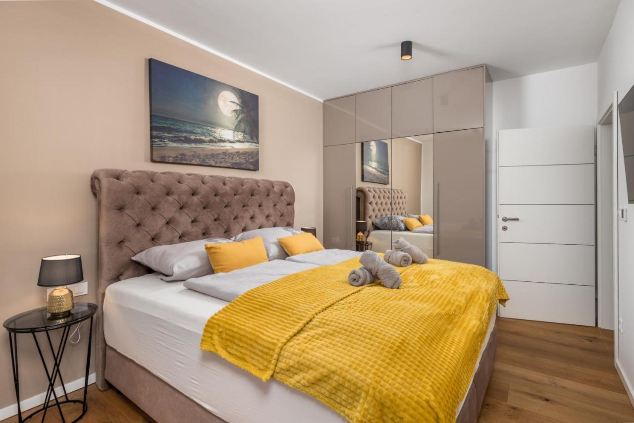 Apartment Top View With Balcony And Private Parking Rijeka Bagian luar foto