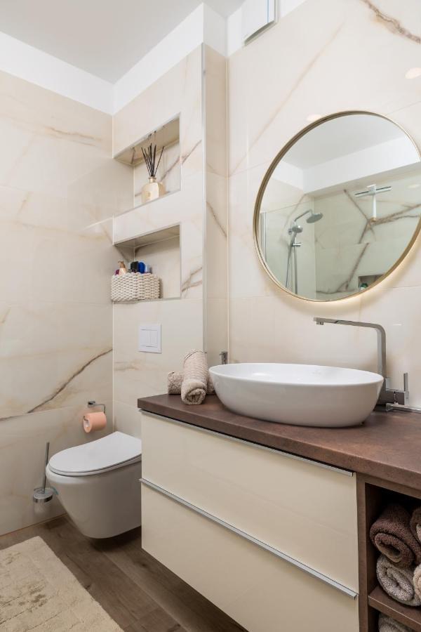 Apartment Top View With Balcony And Private Parking Rijeka Bagian luar foto