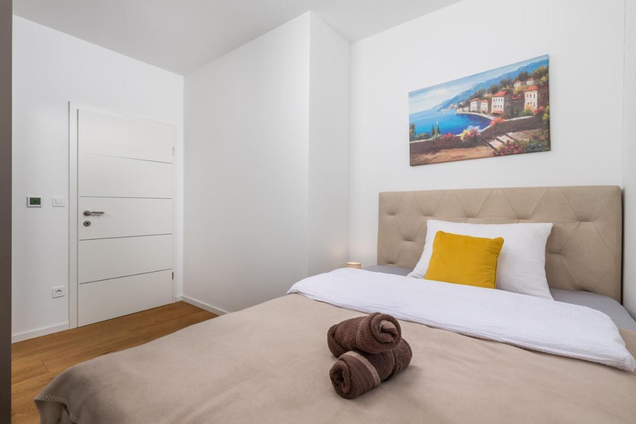 Apartment Top View With Balcony And Private Parking Rijeka Bagian luar foto
